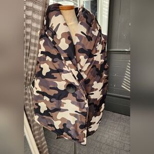 Planet Puffer Camo Vest